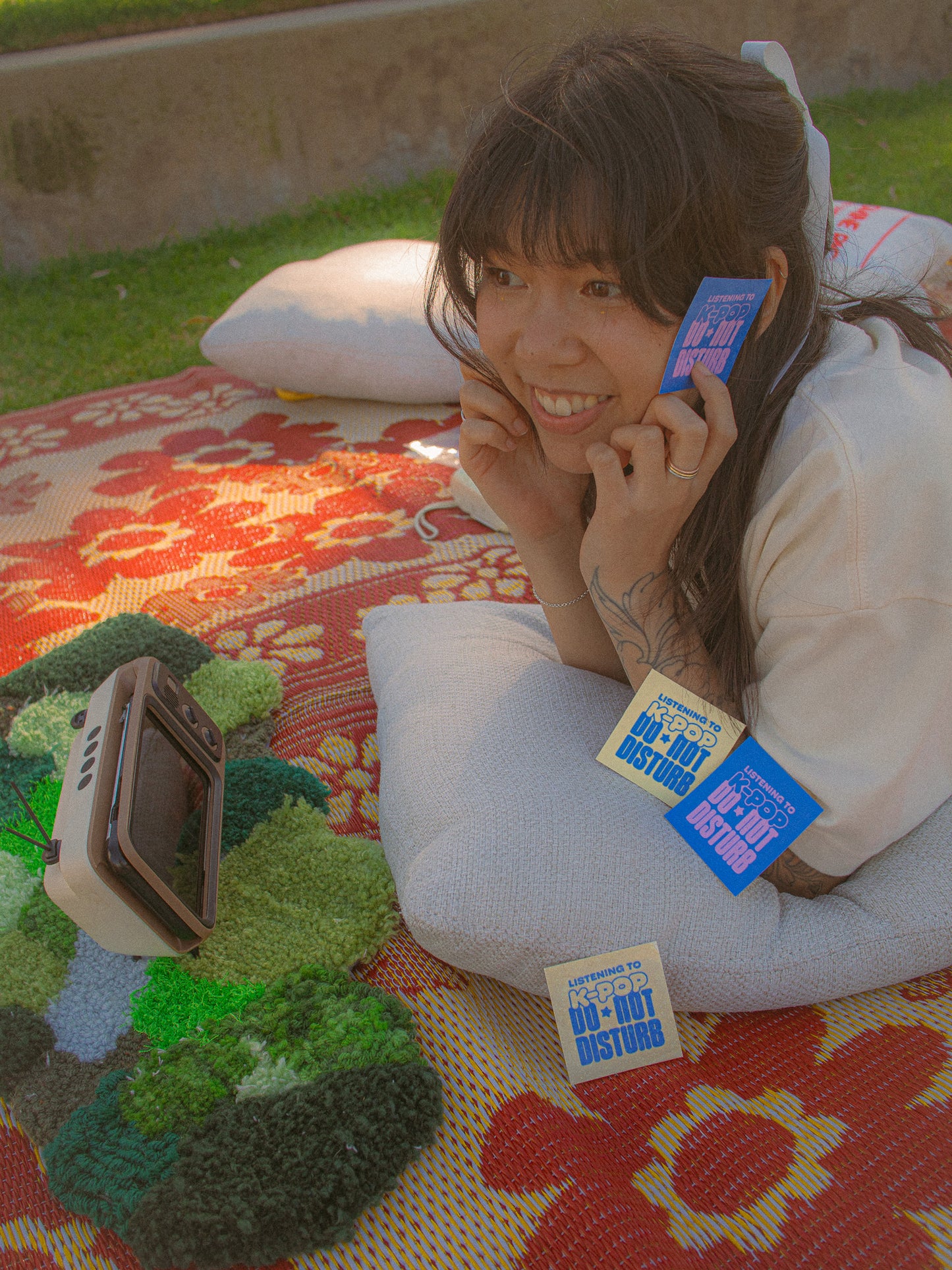 I'm Listening to K-Pop Do Not Disturb Blue Die-Cut Sticker